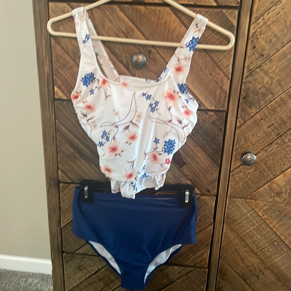 New without tags Tankini with high waisted bottoms